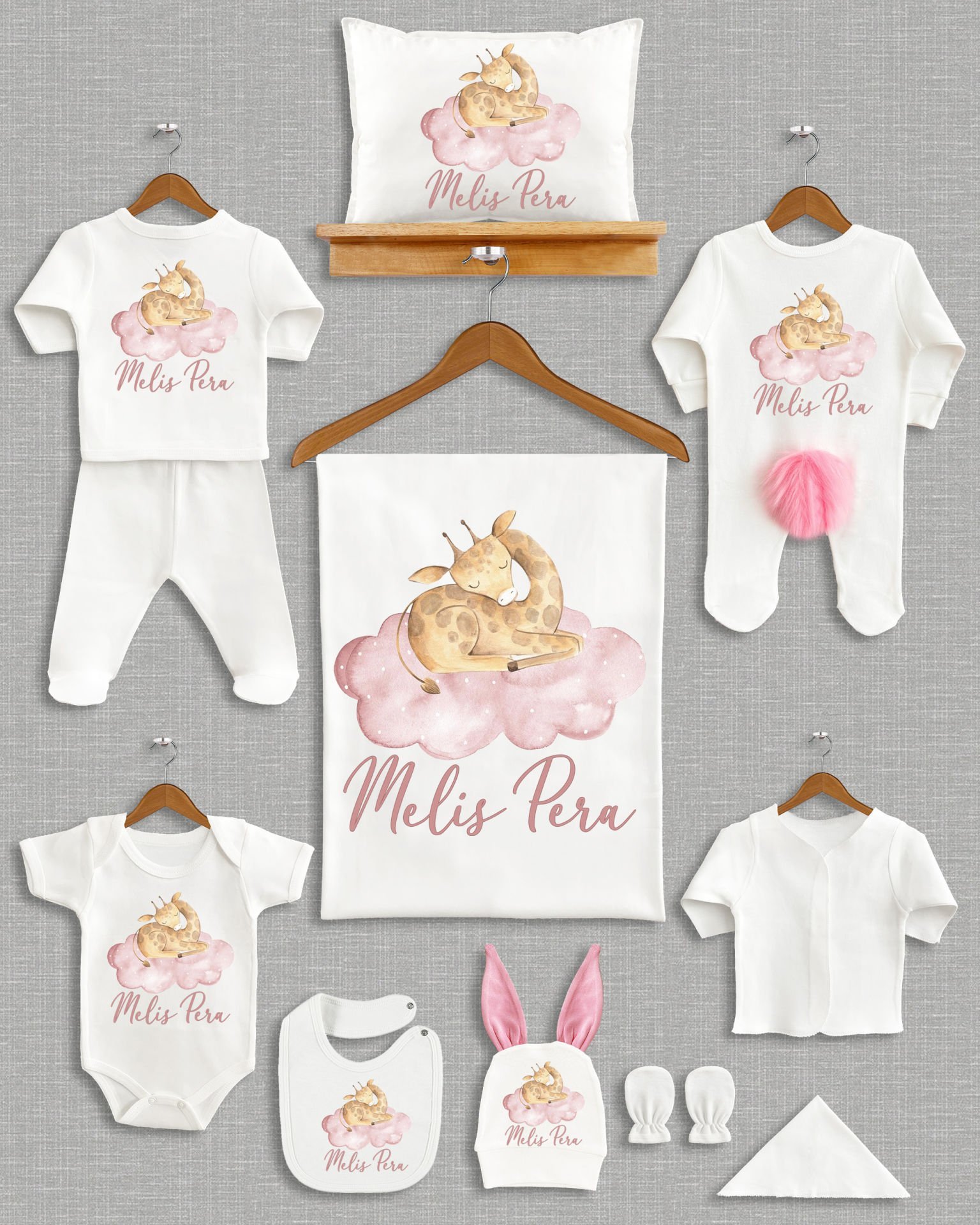 Bulut Üzerinde Zürafa Tasarımı Ponponlu Tavşan Kulaklı 11'li Organik Hastane Çıkışı