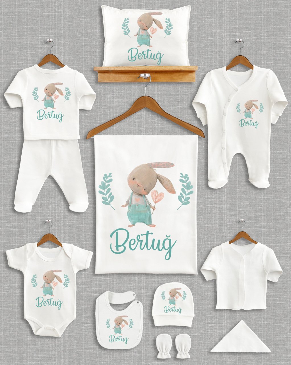 Yeşil Tulumlu Sevimli Tavşan Tasarımı 11'li Organik Hastane Çıkışı