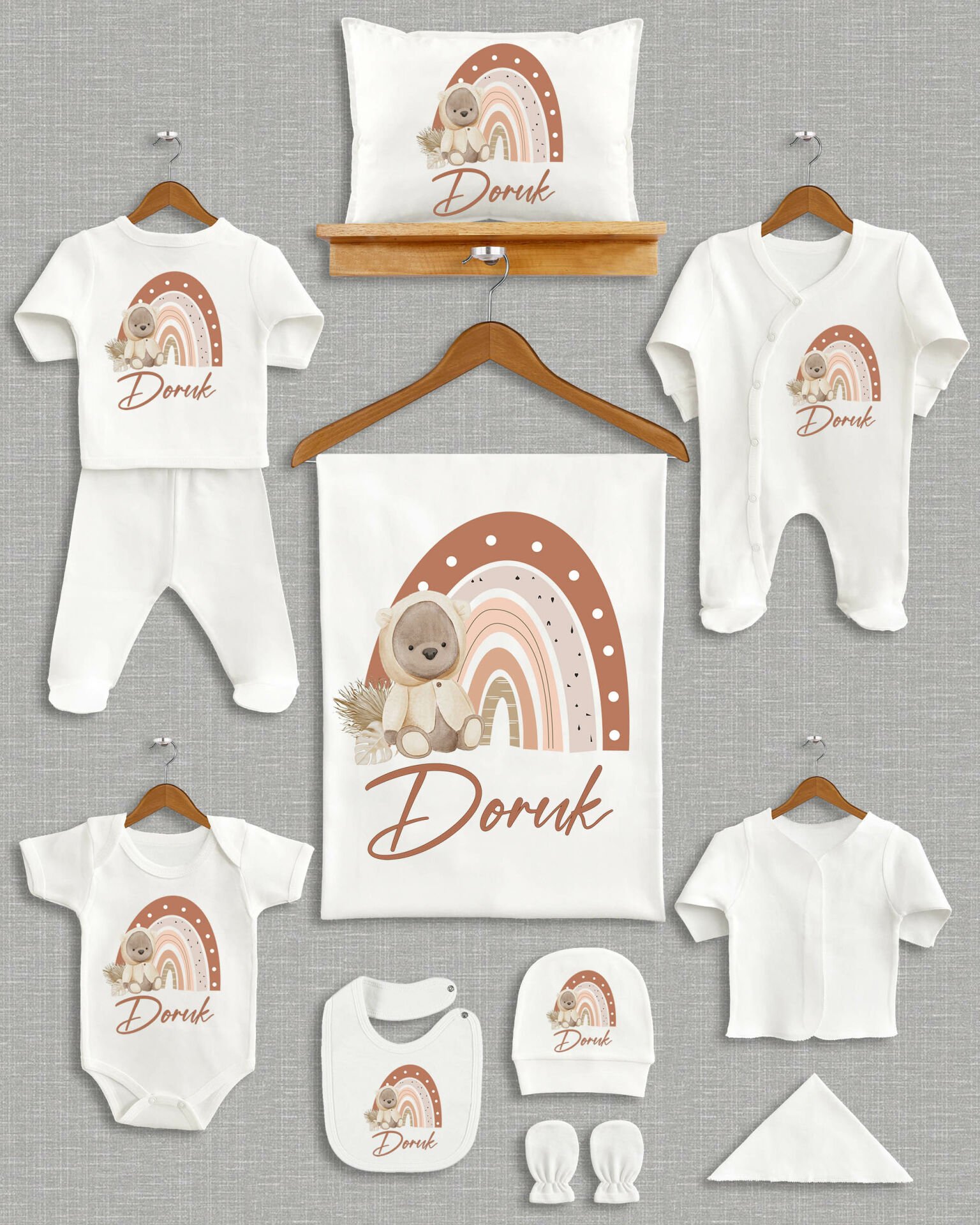 Sevimli Ayıcıklı Gökkuşağı Tasarımı 11'li Organik İsme Özel Hastane Çıkışı