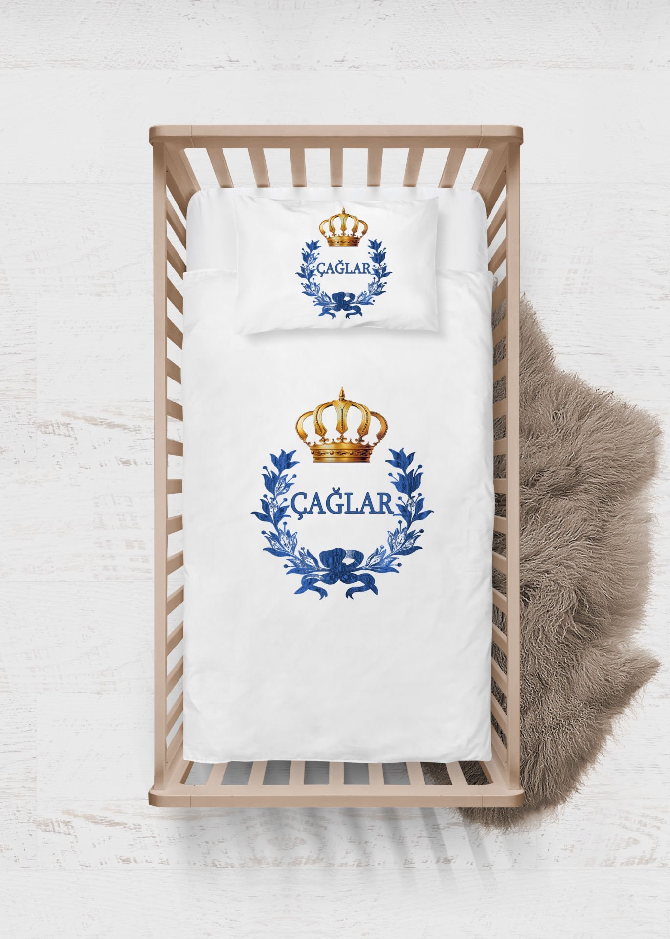 Taçlı Çelenk Tasarımı Nevresim Takımı