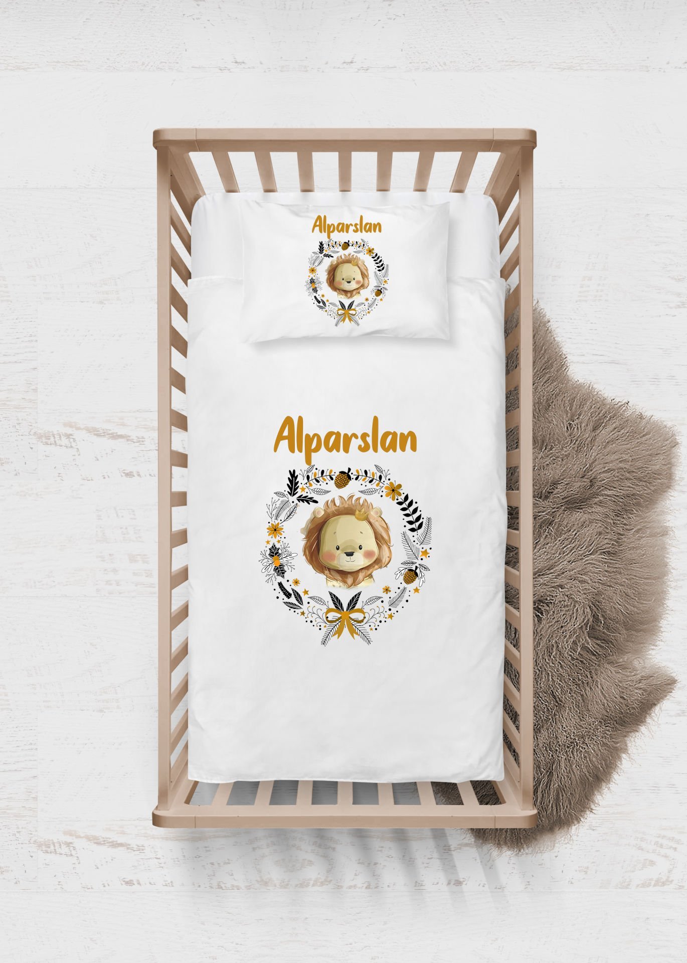 Çelenkli Aslan Tasarımı Nevresim Takımı