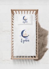 Ay Üstünde Sevimli Kuzucuk Tasarımı Nevresim Takımı