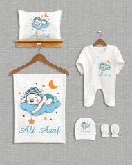 Mavi Bulut Üzerinde Uyuyan Sevimli Ayıcık Tasarımlı 5'li Organik Hastane Çıkışı