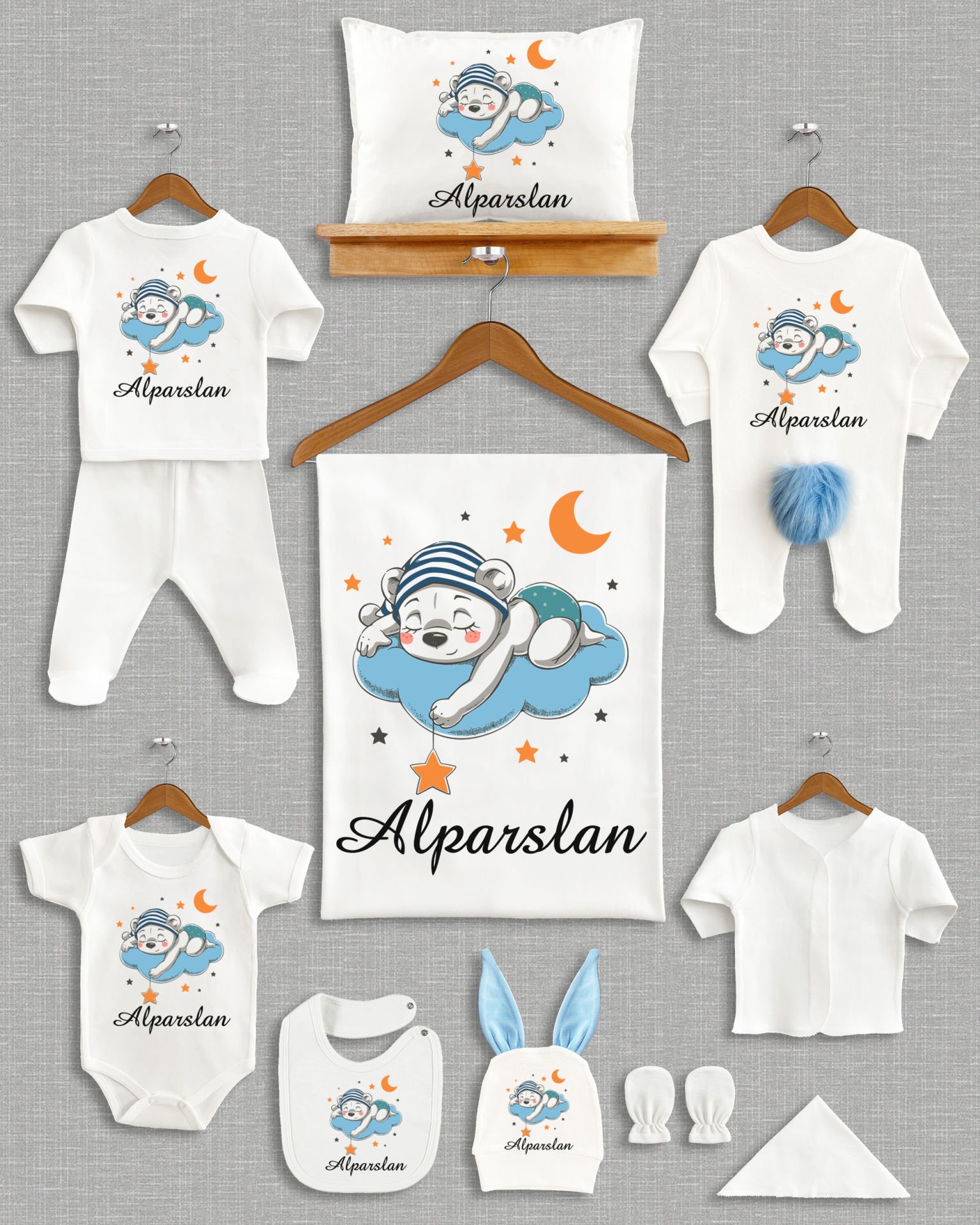 Mavi Bulut Üzerinde Uyuyan Sevimli Ayıcık Tasarımı Ponponlu Tavşan Kulaklı 11'li Organik Hastane Çıkışı