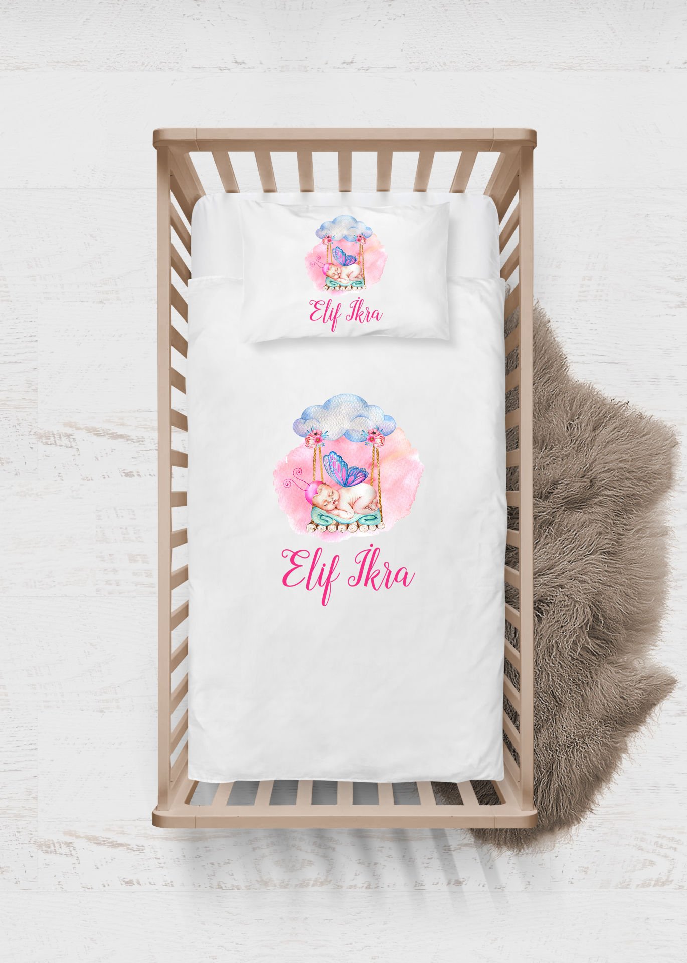 Salıncakta Uyuyan Sevimli Bebek Tasarımı Nevresim Takımı