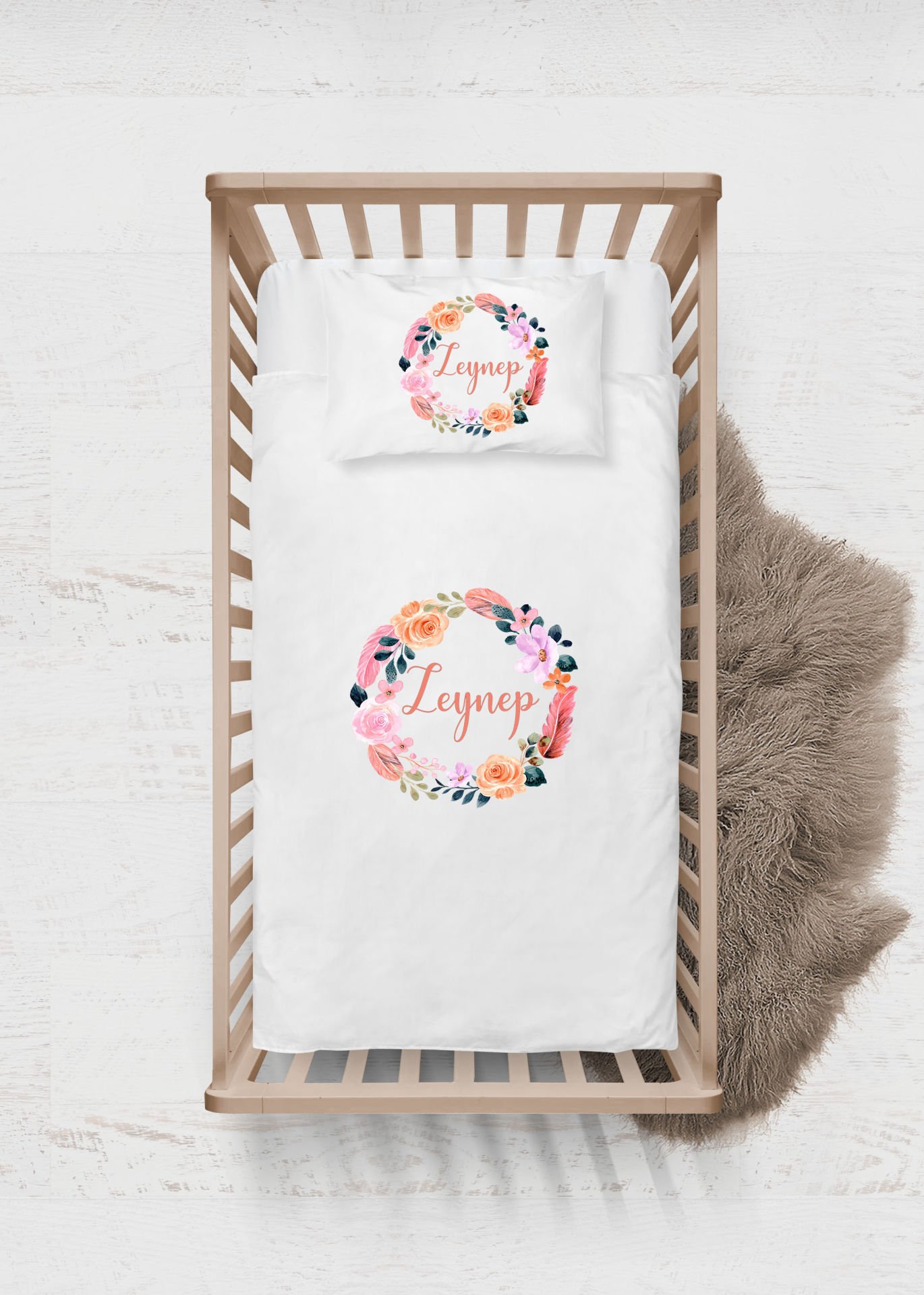 Çiçekli Çelenk Tasarımı Nevresim Takımı