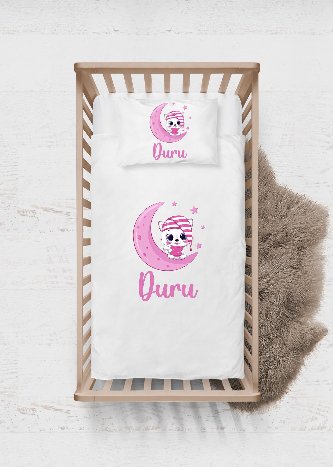 Ay Üstünde Sevimli Kedi Tasarımı Nevresim Takımı